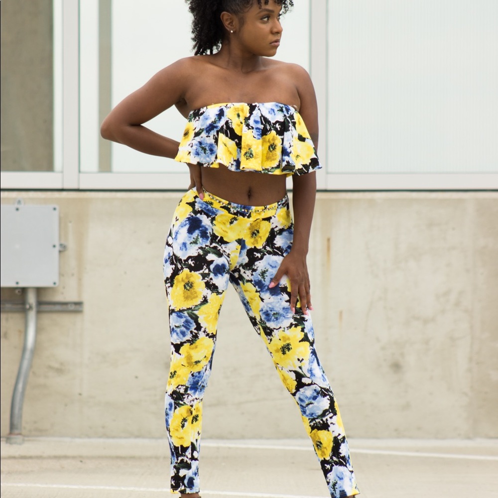 Yellow Floral Print Ruffle Top - Picture 2 of 6